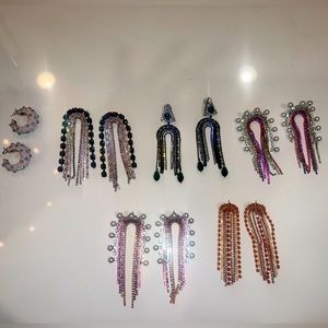 Lot of 6 pairs of earrings. Boutique and designer mixed.